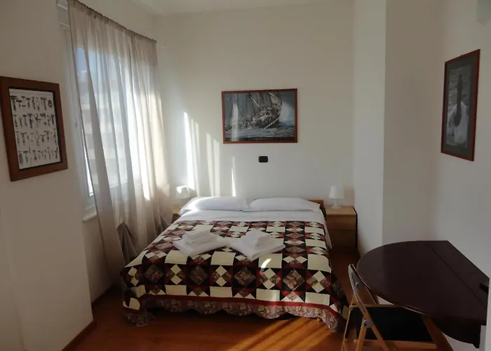 Cavour Gæstehus Ferrara